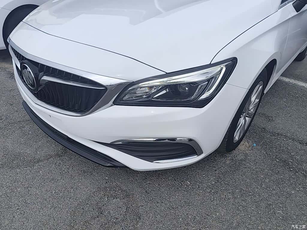 Buick Verano, 2018 18