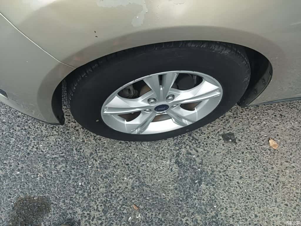 Ford Focus, 2015 25