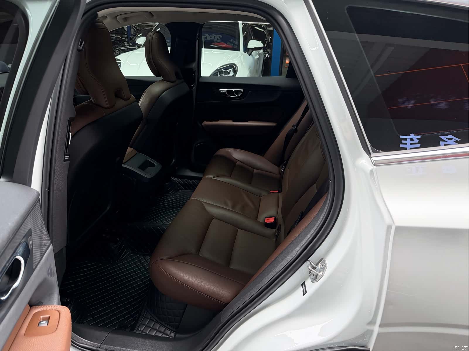 Volvo XC60, 2019 9