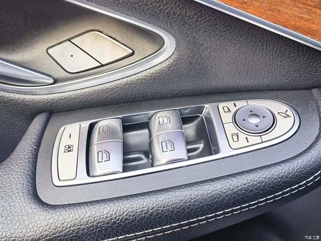 Mercedes-Benz GLC, 2021 32