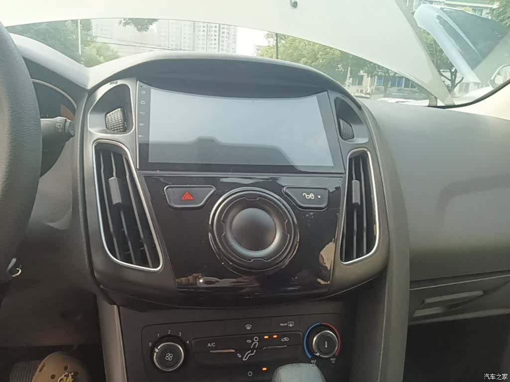 Ford Focus, 2015 9