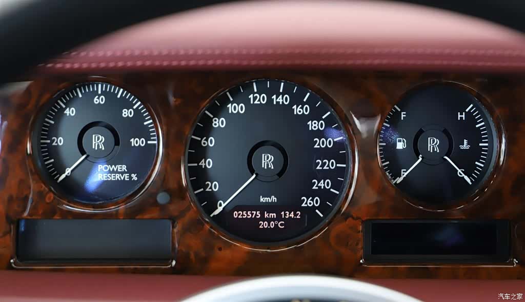 Rolls-Royce Phantom, 2012 все фото