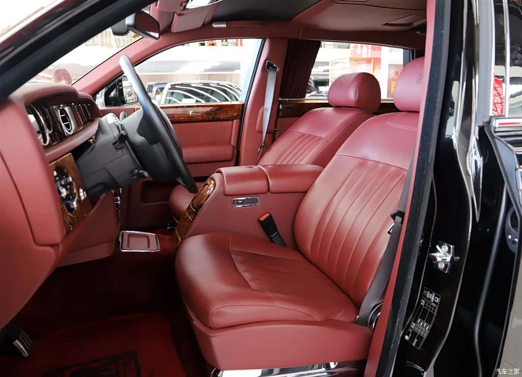 Rolls-Royce Phantom, 2012 6