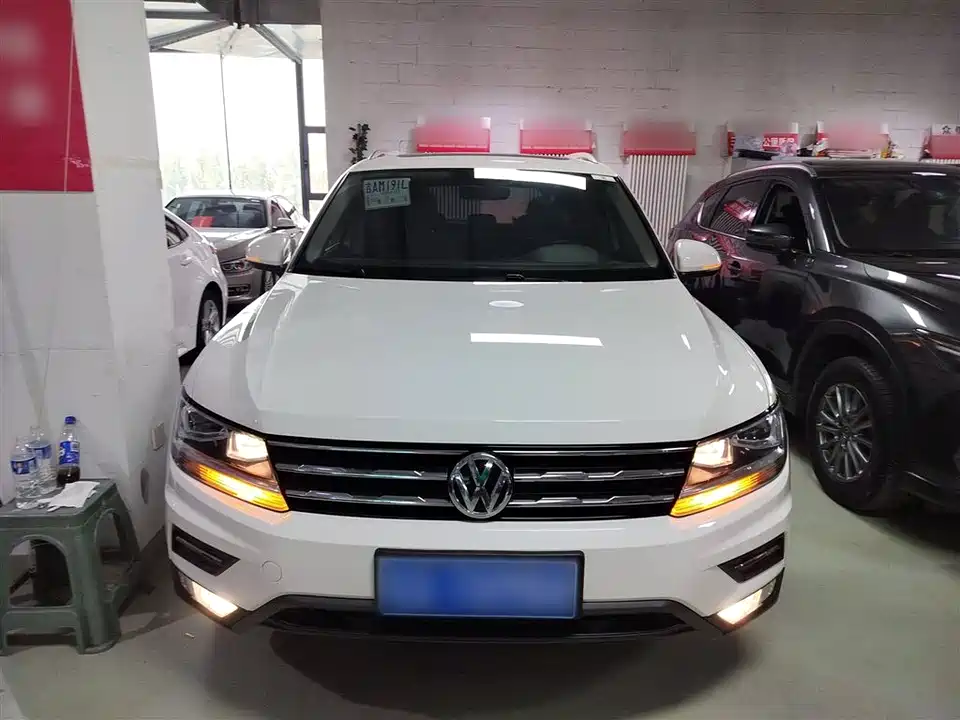 Volkswagen Tiguan L