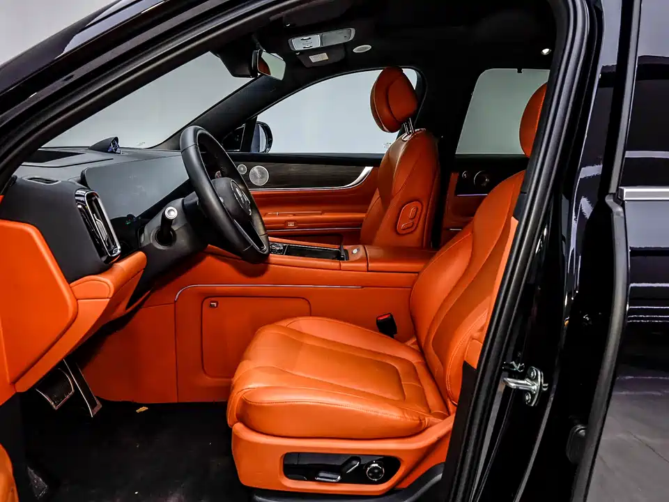 AITO Ask the world M9