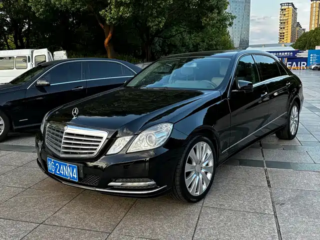 Mercedes-Benz E-Class 2013 — купить из Китая под заказ