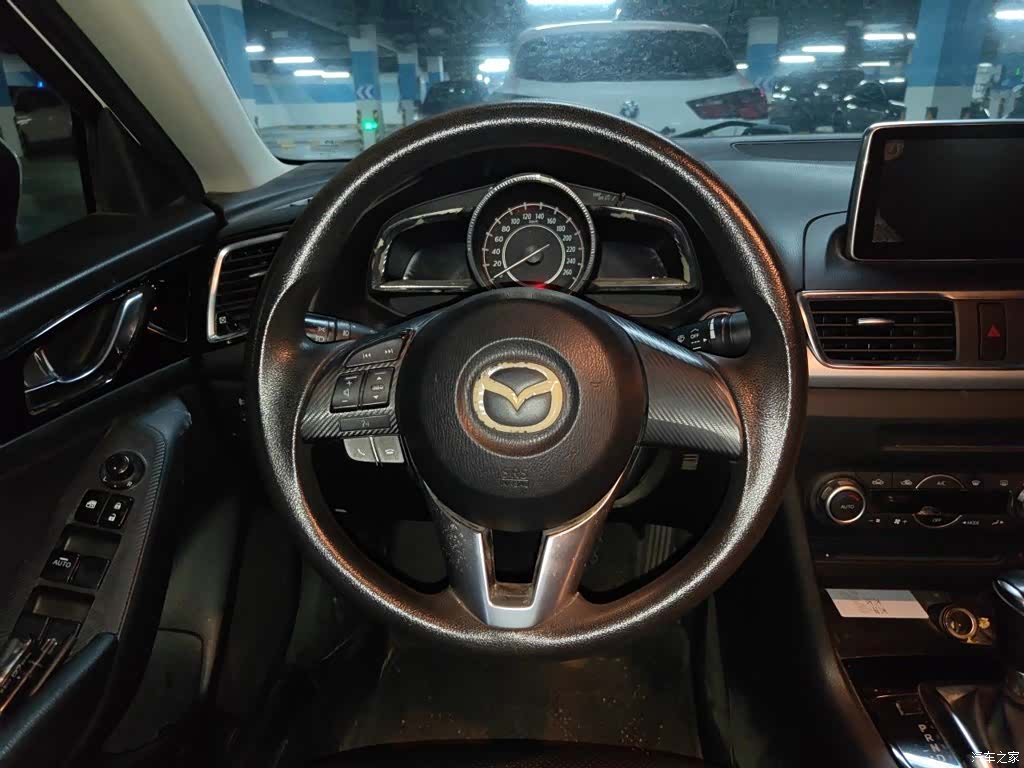 Mazda Mazda3, 2014 3