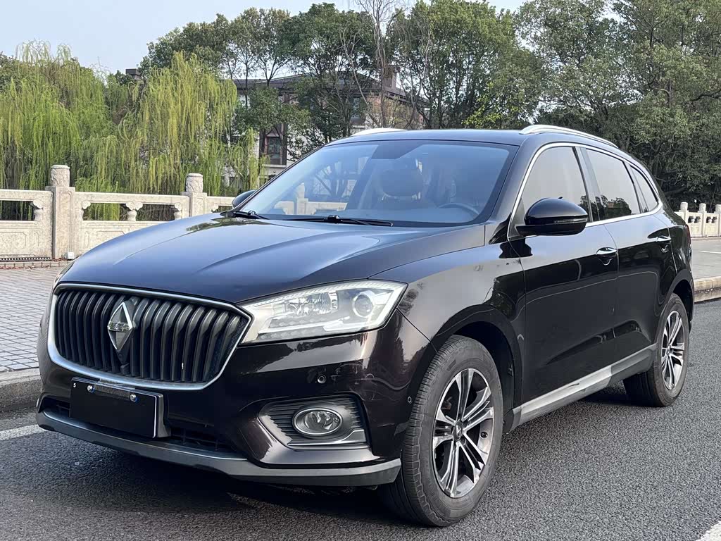 BX7