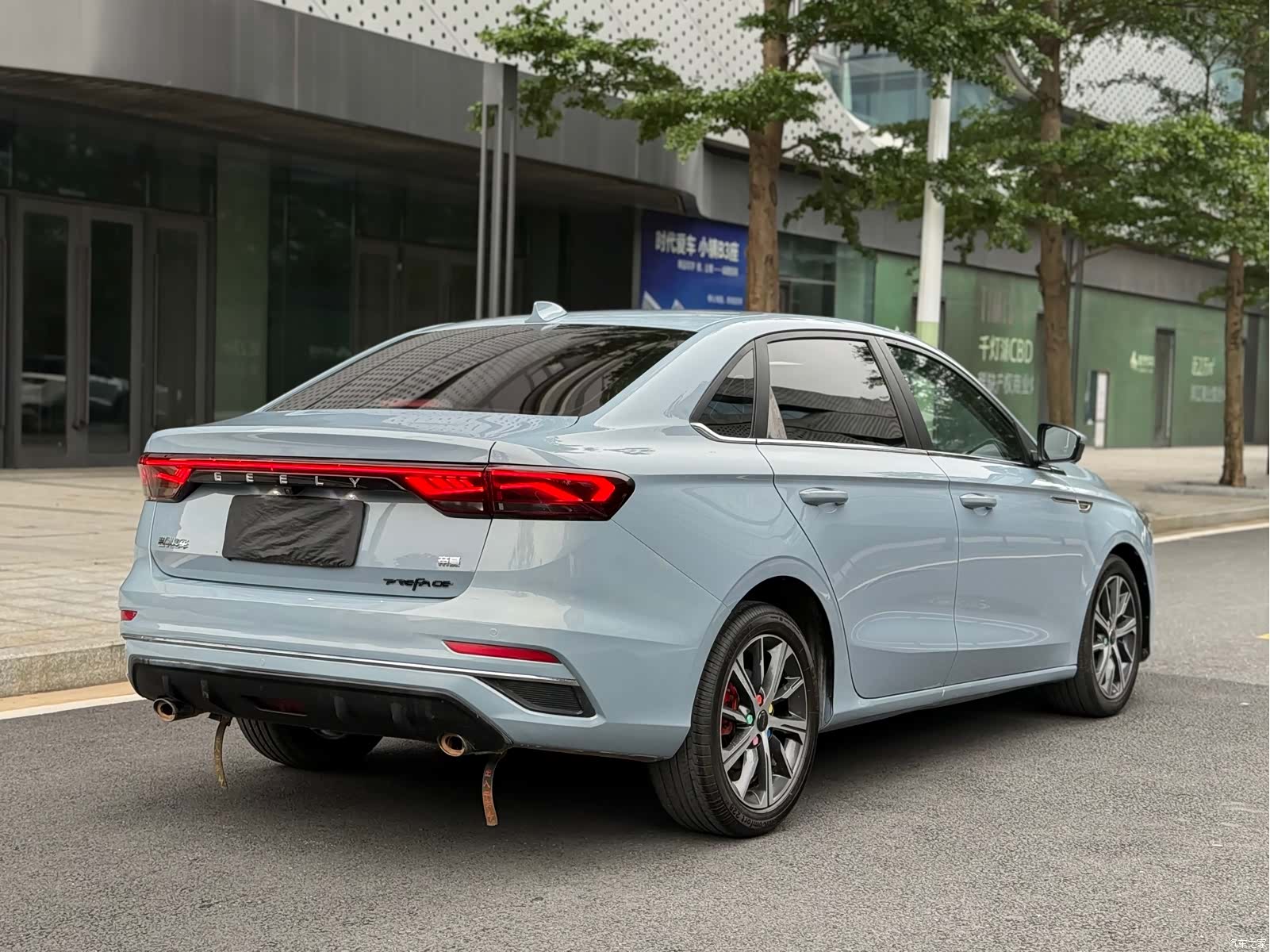 Geely Emgrand, 2023 4