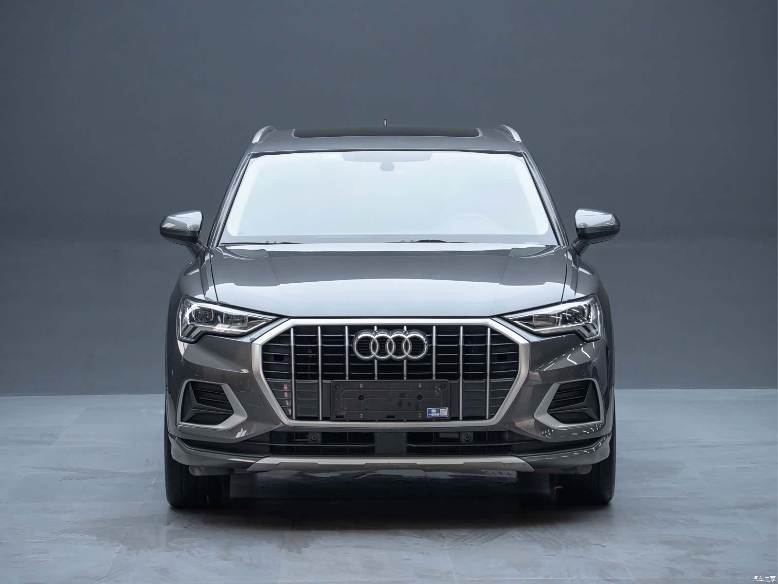 Audi Q3, 2022 4