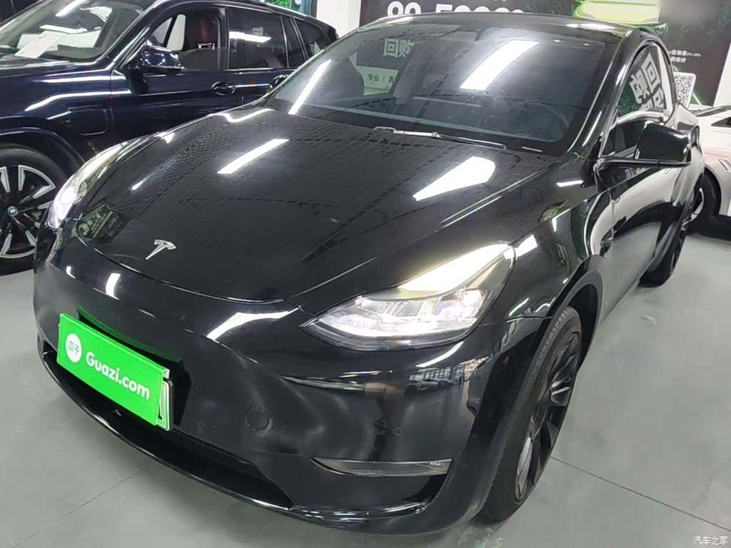 Tesla Model Y, 2023 2