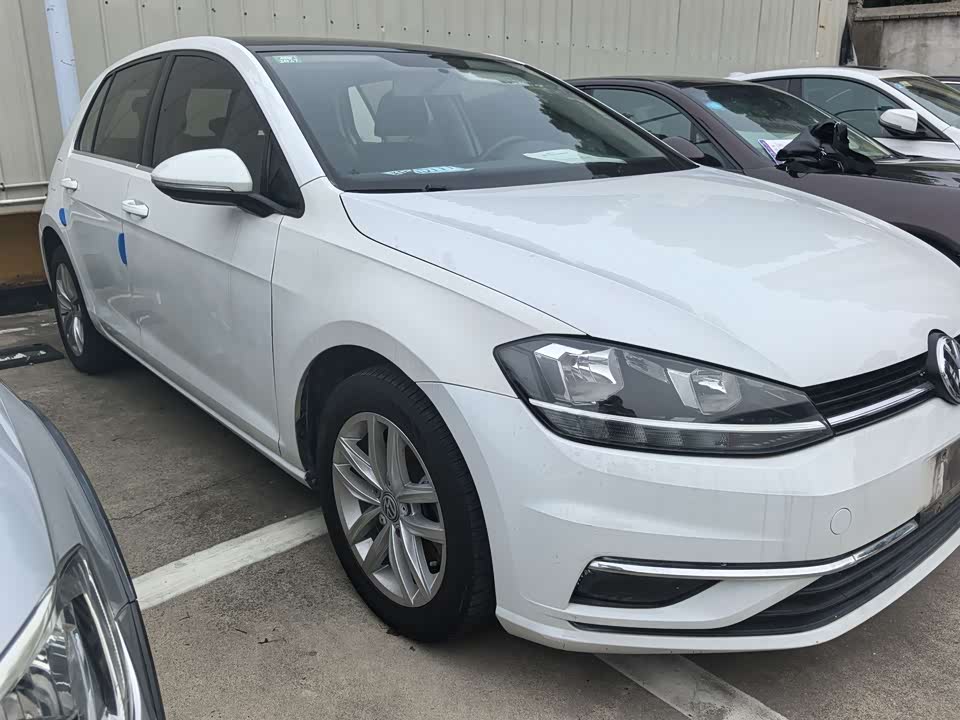 Volkswagen golf