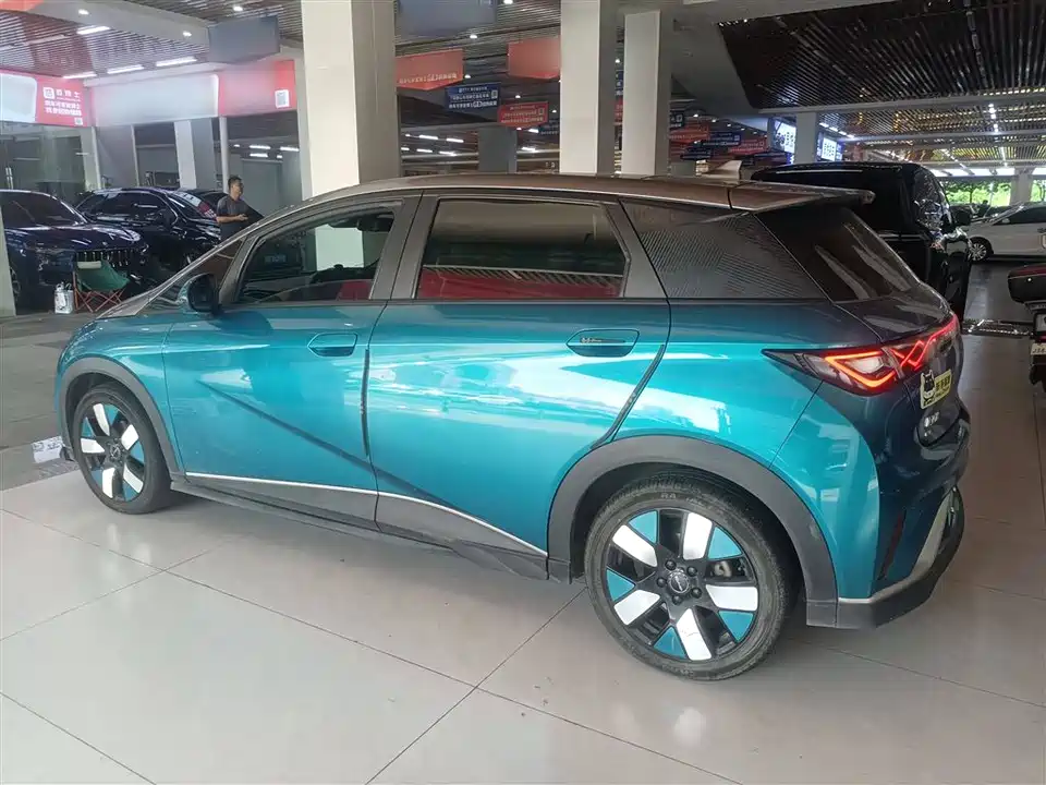 BYD dolphin