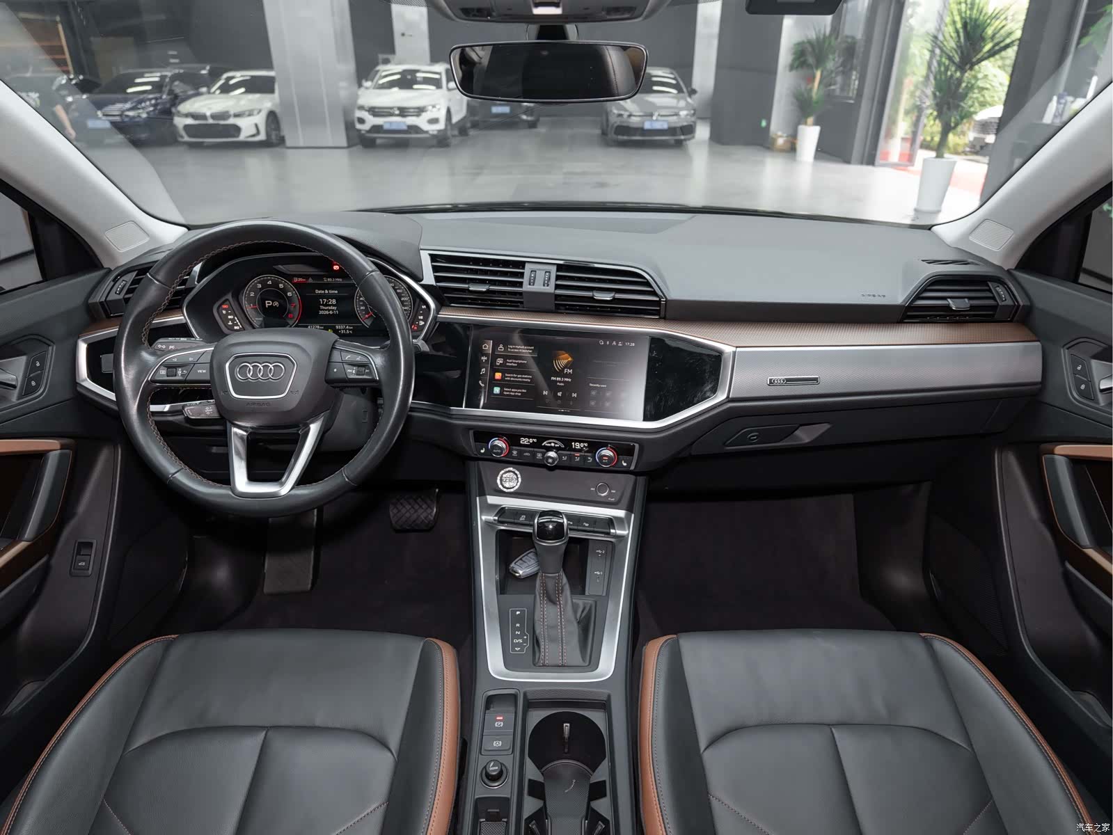 Audi Q3, 2022 12