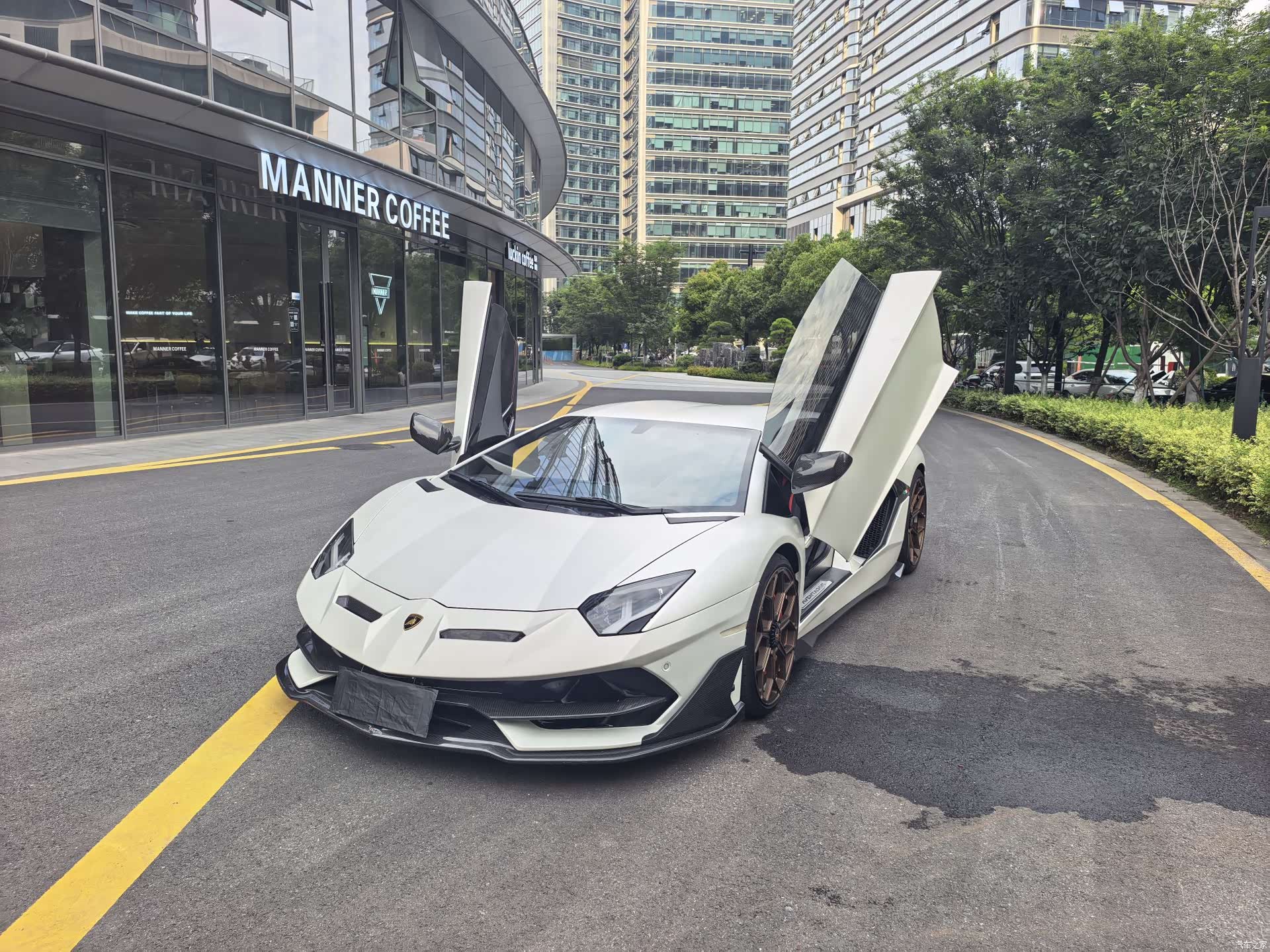 Lamborghini Aventador, 2013 3