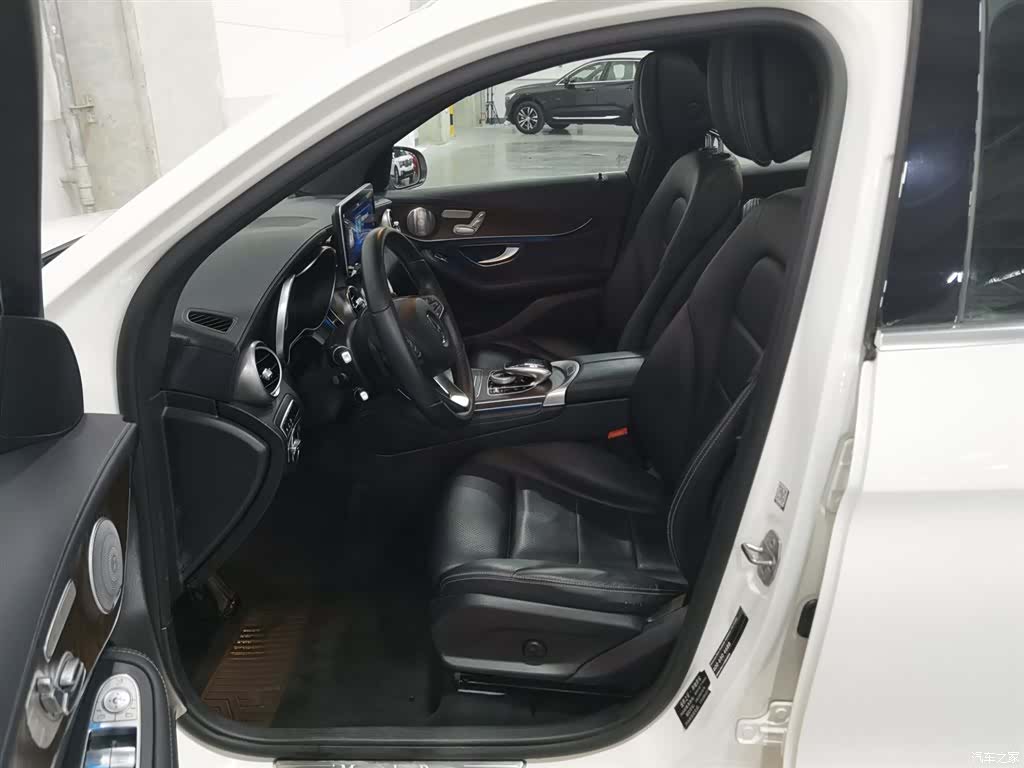 Mercedes-Benz GLC, 2016 10