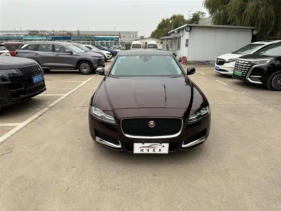 Jaguar XFL