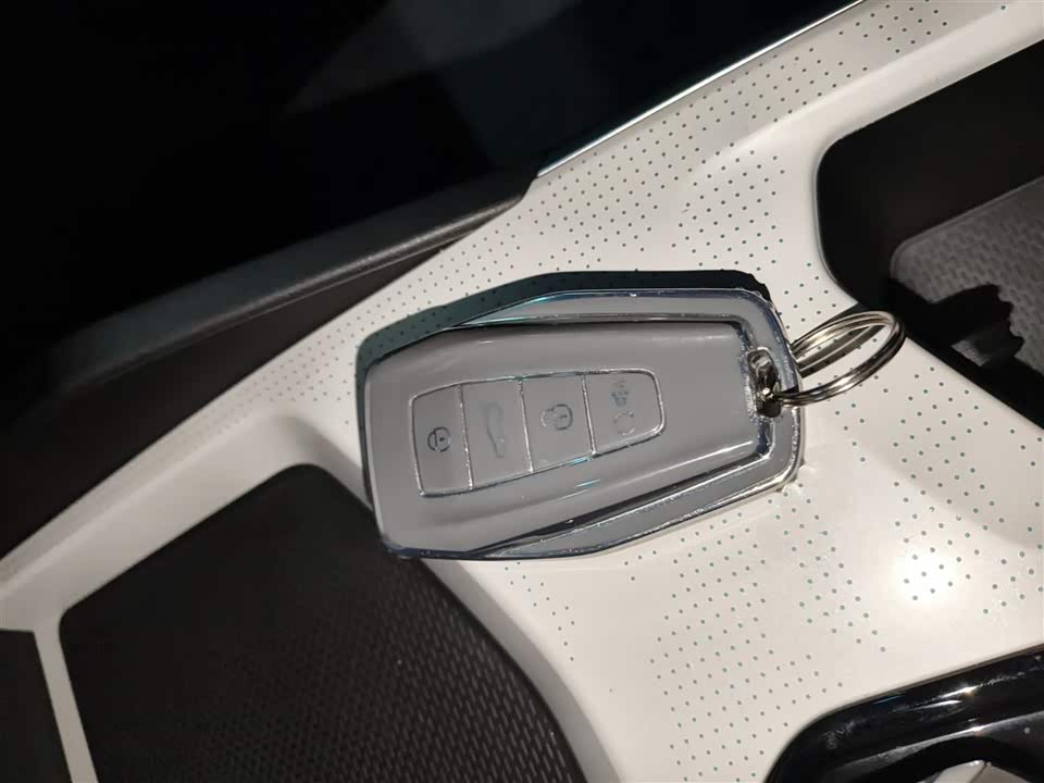 Geely Emgrand L HiP Geely Emgrand L HiP