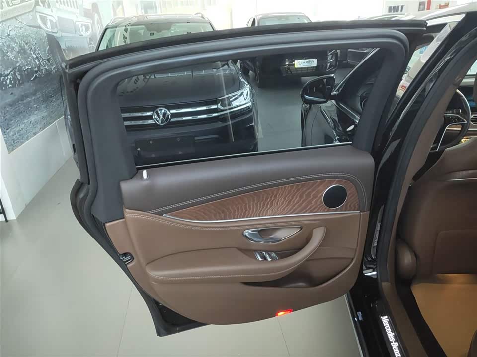 Mercedes-Benz E-class Mercedes-Benz E-class
