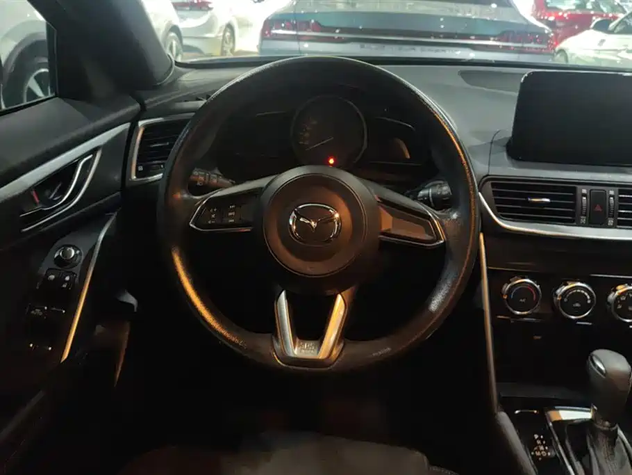Mazda CX-4