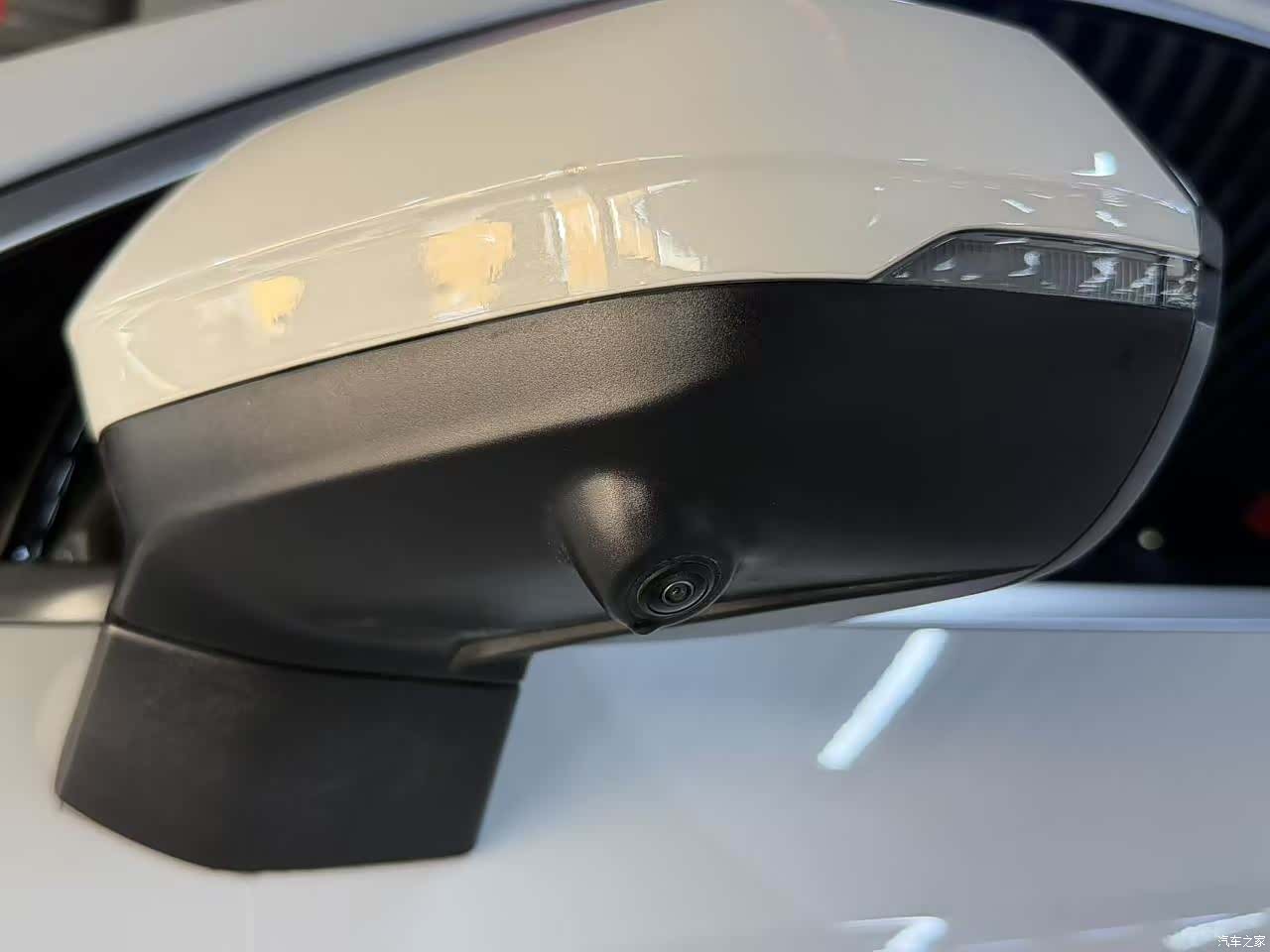 Audi Q3, 2022 3