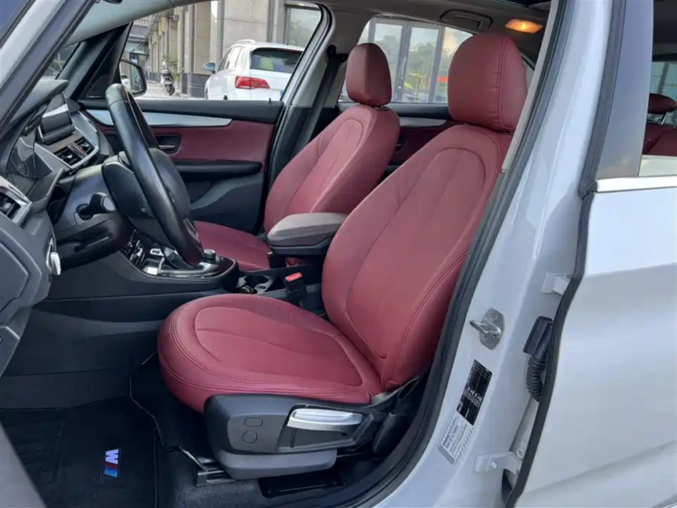 BMW 2 series station wagon