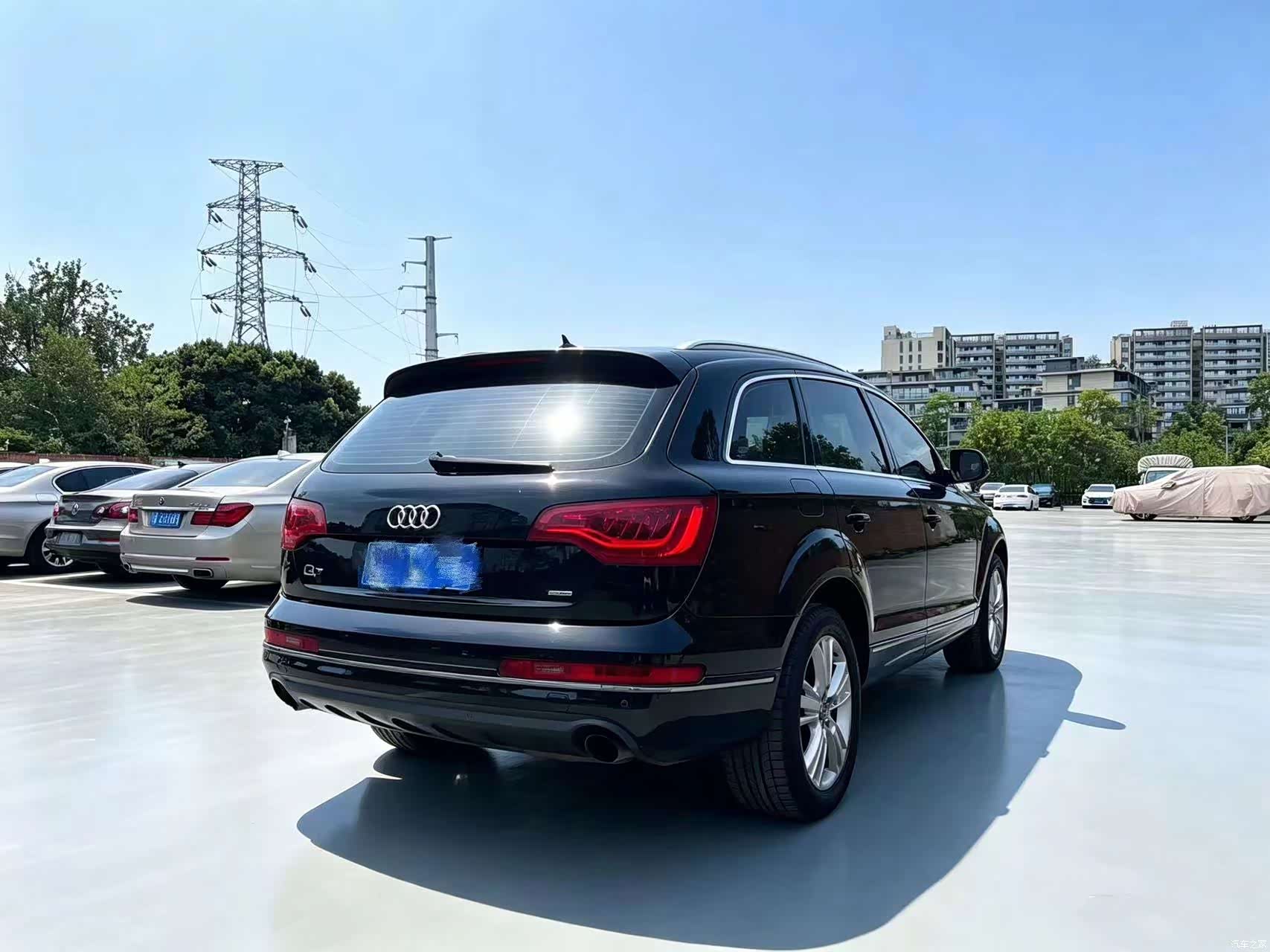 Audi Q7, 2011 4