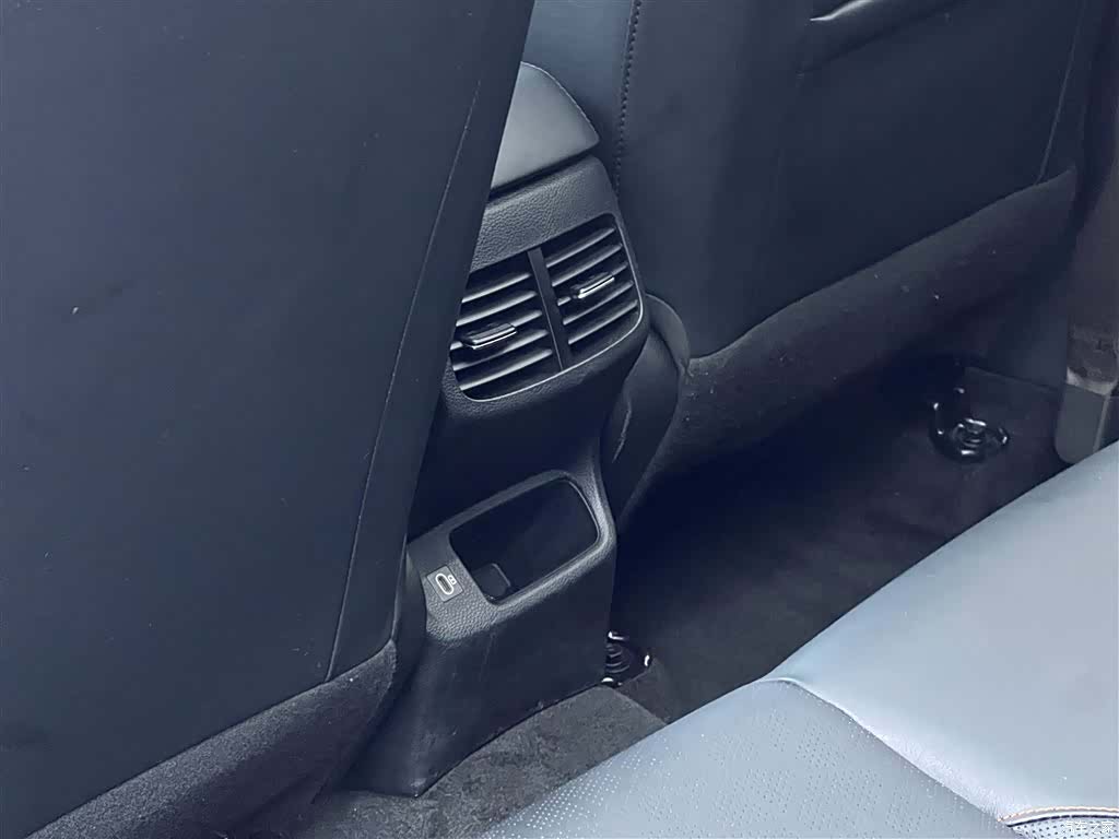 Kia Seltos, 2023 23