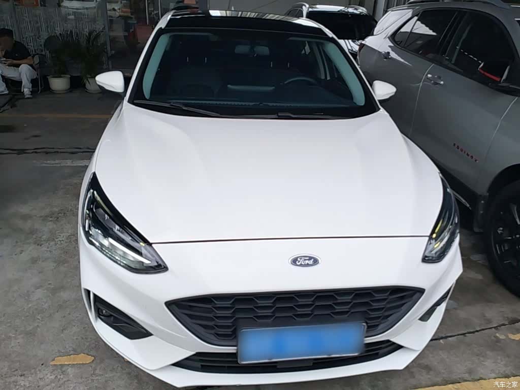 Ford Focus, 2021 3