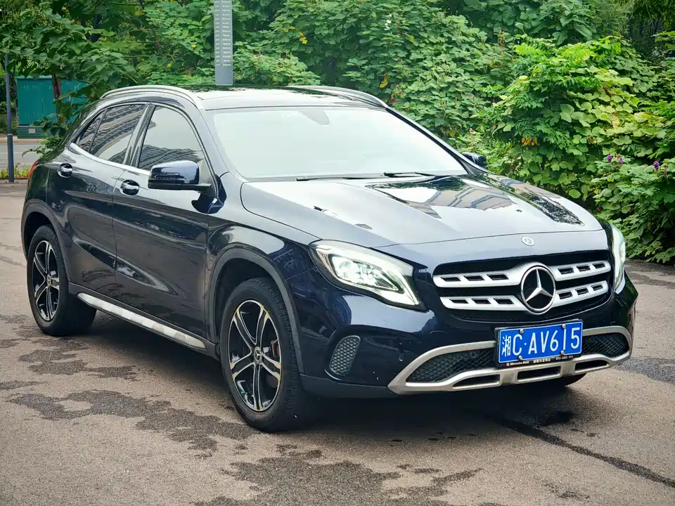 Mercedes-Benz GLA