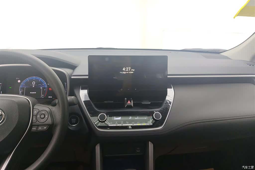 Toyota Frontlander, 2026 13