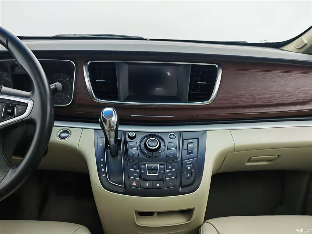 Buick GL8, 2017 12