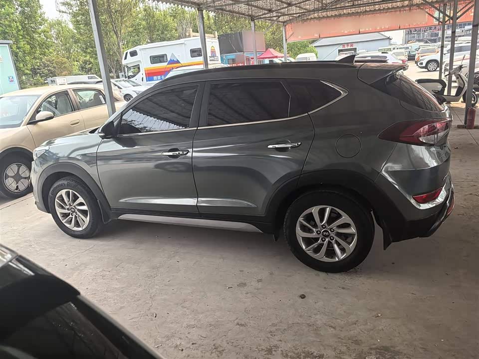 Hyundai Tucson Hyundai Tucson
