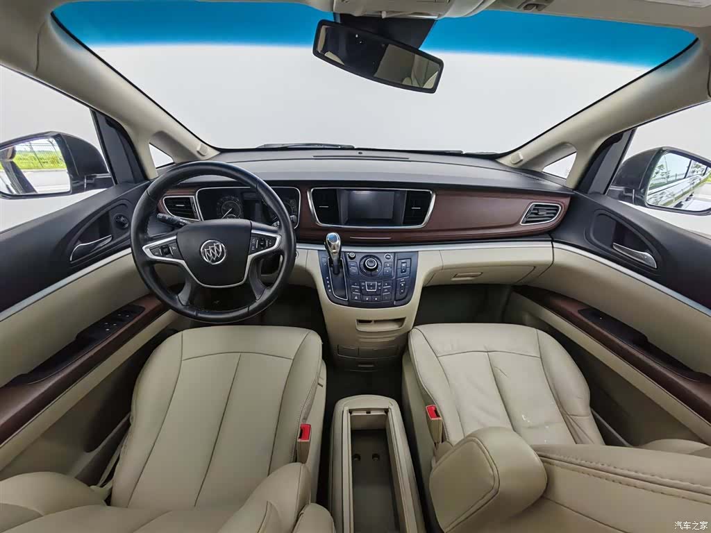 Buick GL8, 2017 все фото