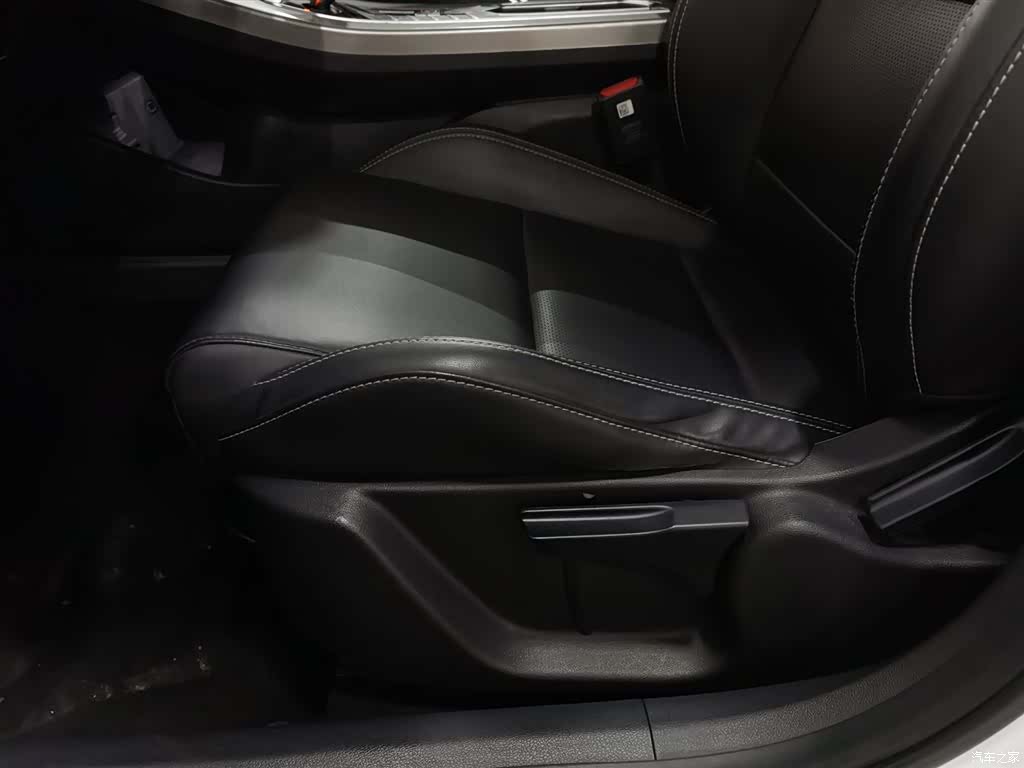 Geely Coolray, 2020 20