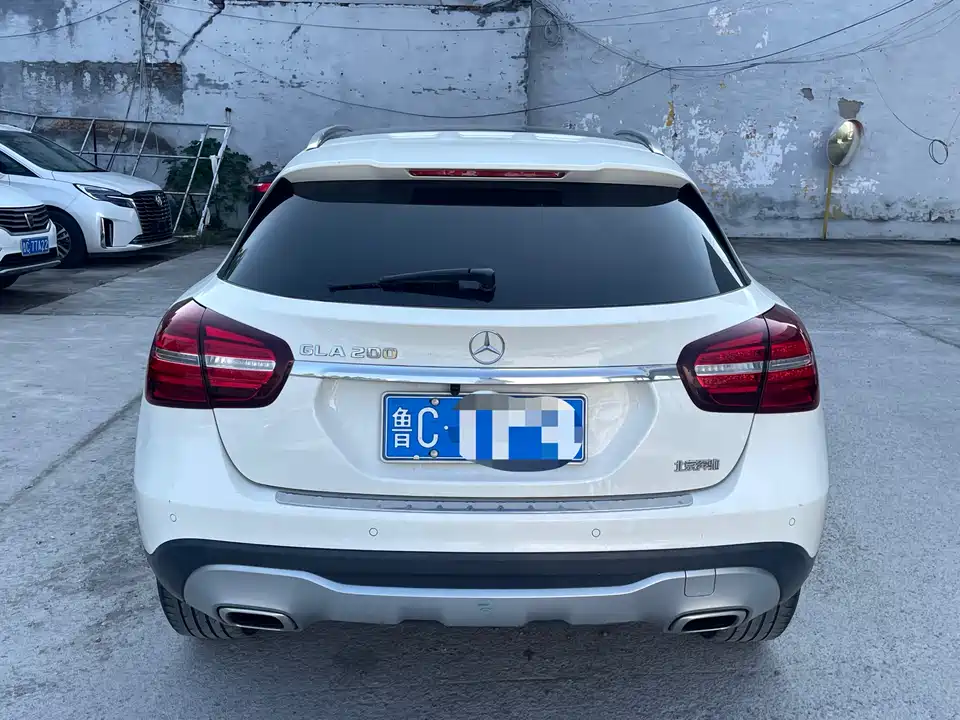 Mercedes-Benz GLA