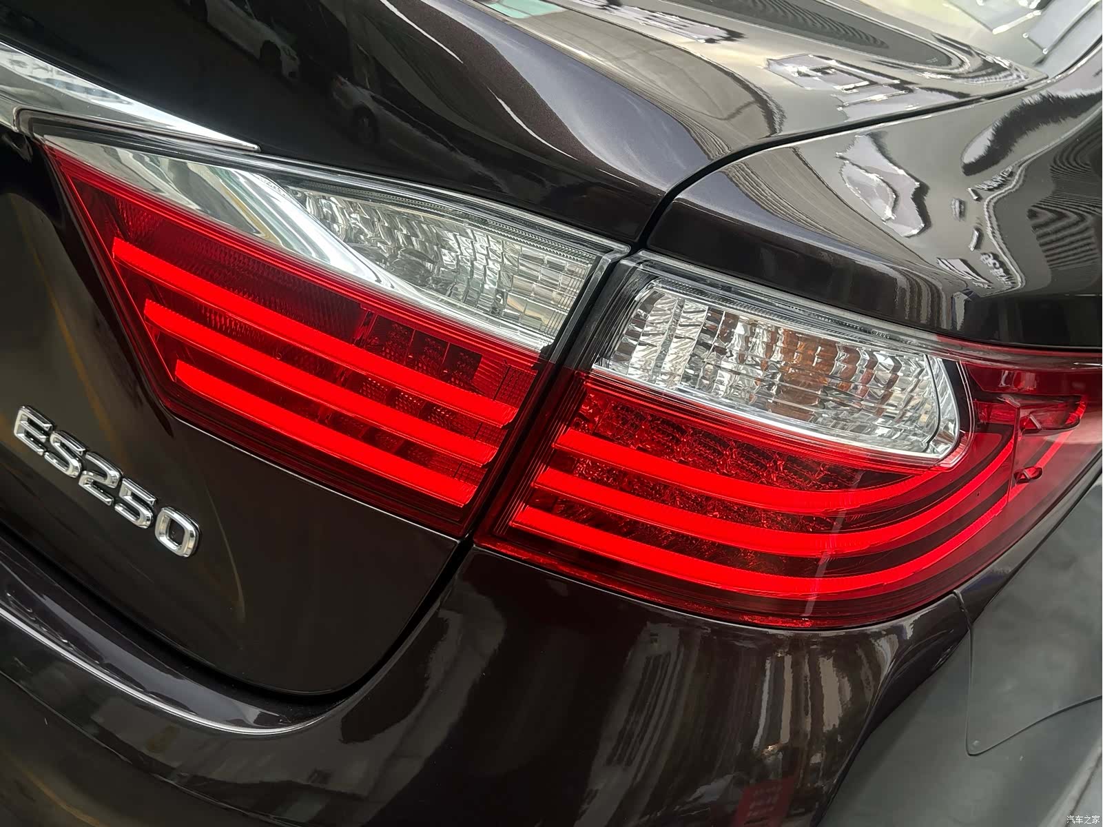 Lexus ES, 2012 12