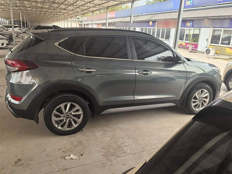 Hyundai Tucson Hyundai Tucson