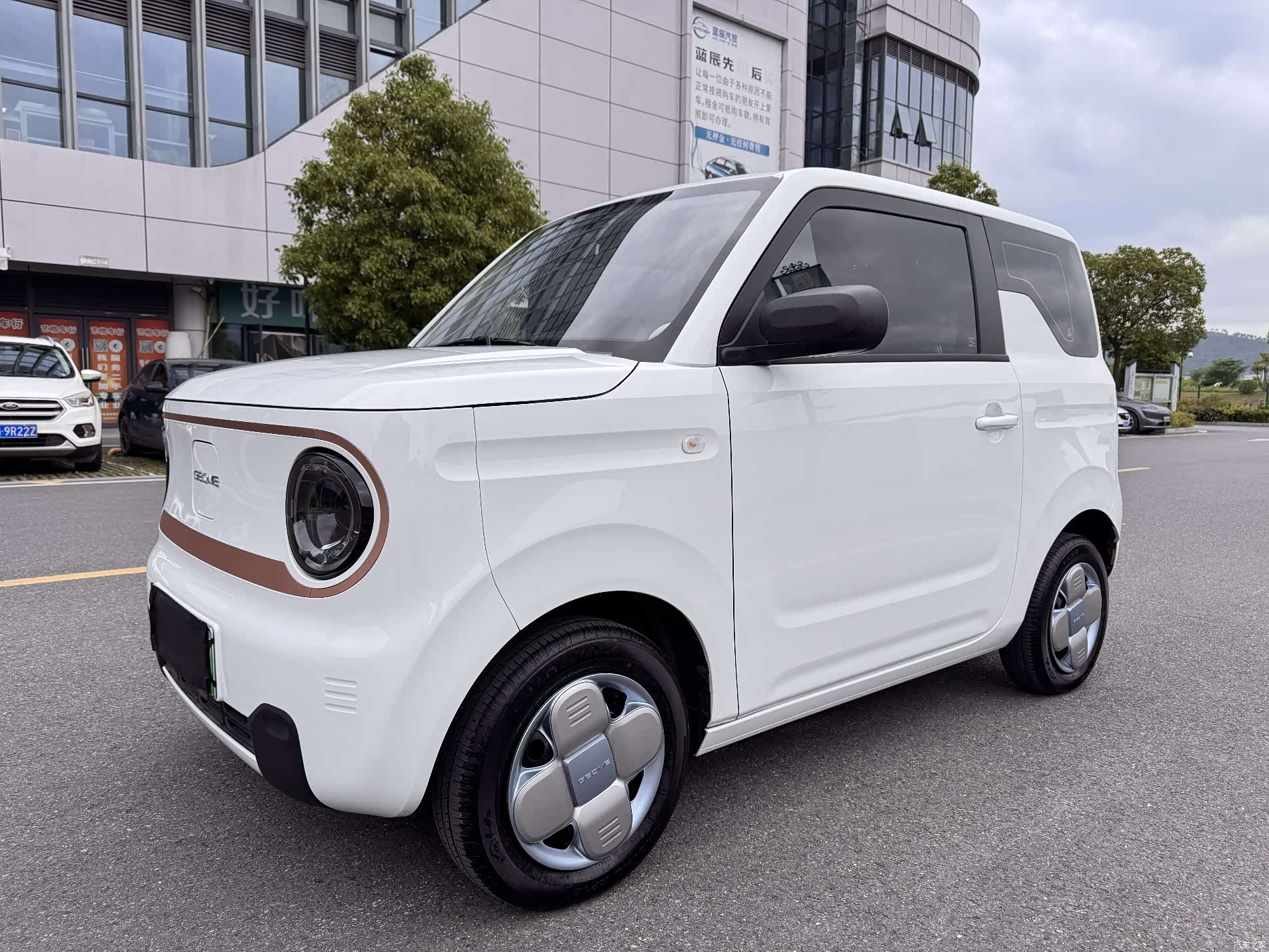 Geely Panda, 2025 1