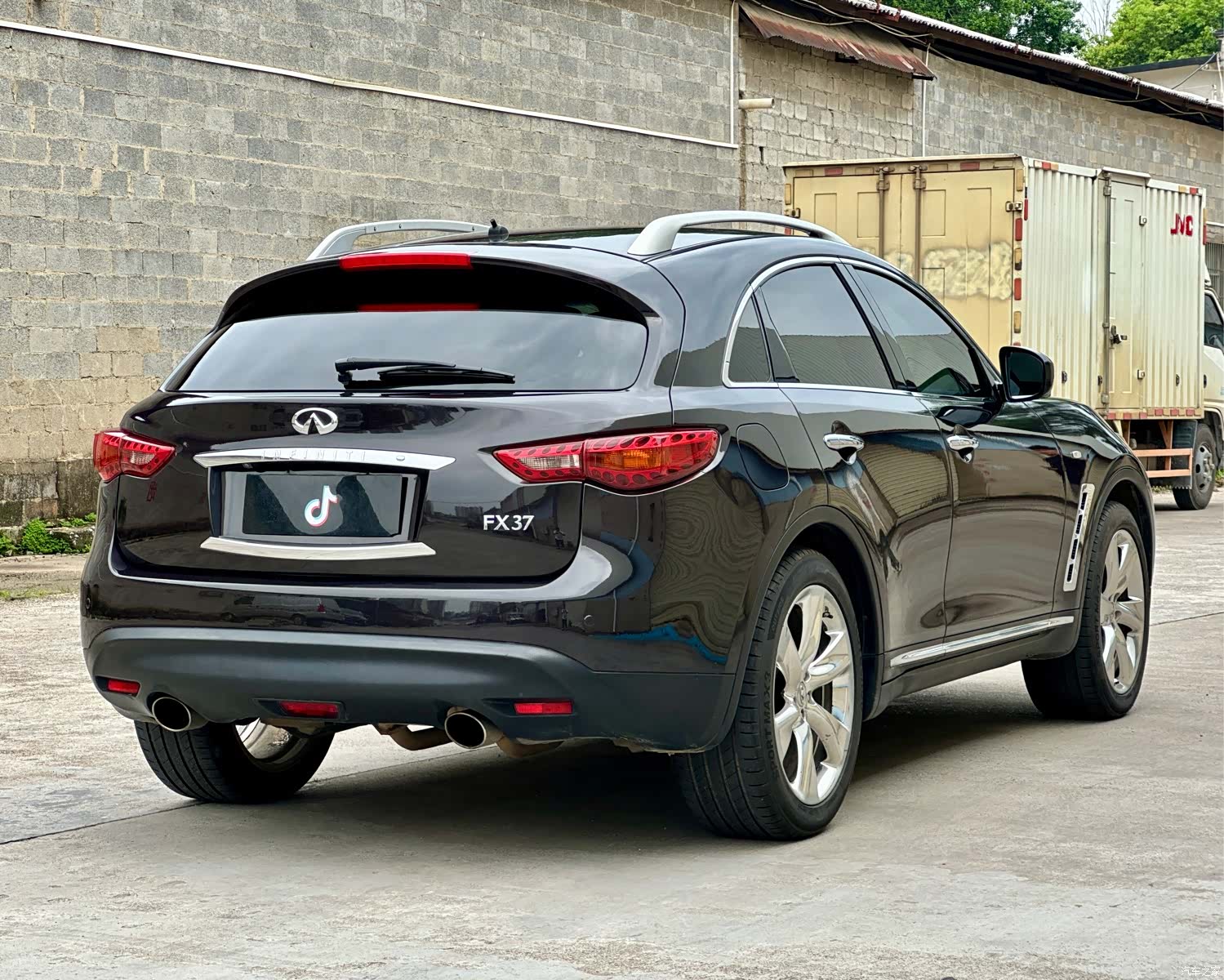 Infiniti FX37, 2012 7