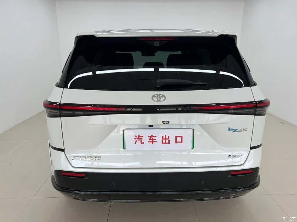 Toyota 3X, 2025 все фото