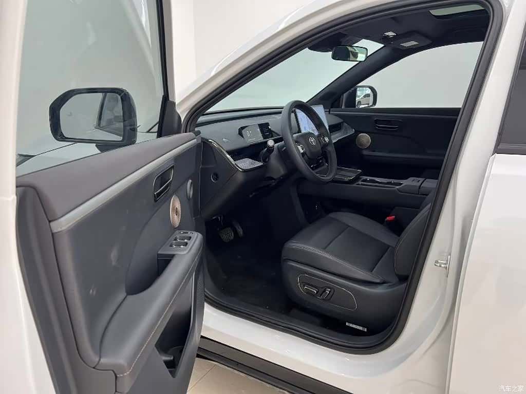Toyota 3X, 2025 9