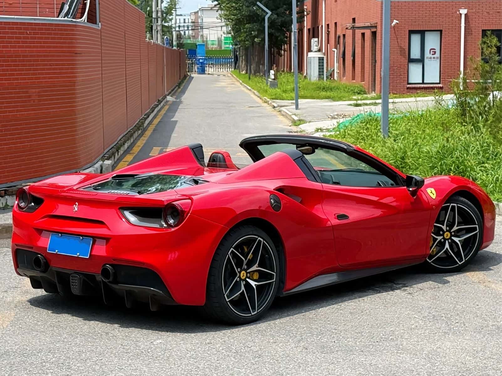 Ferrari 488, 2019 6