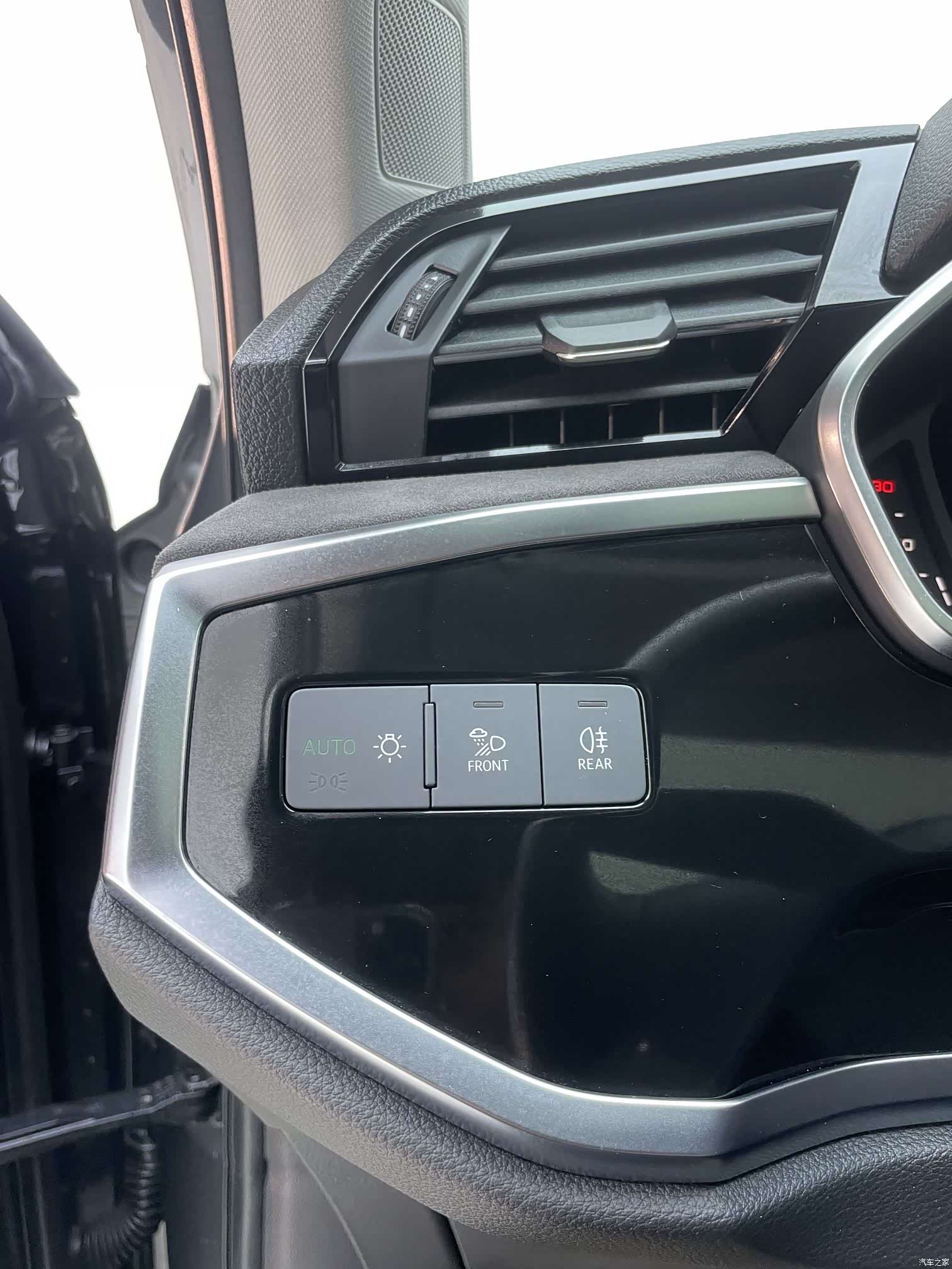 Audi Q3, 2022 18