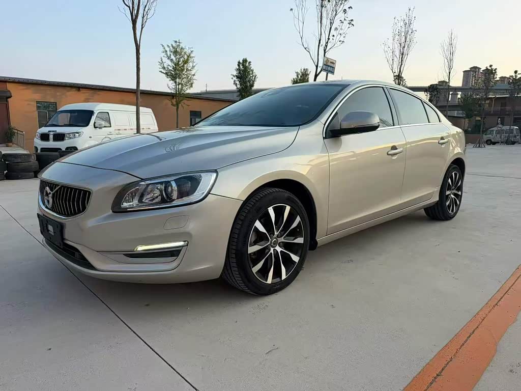 Volvo S60