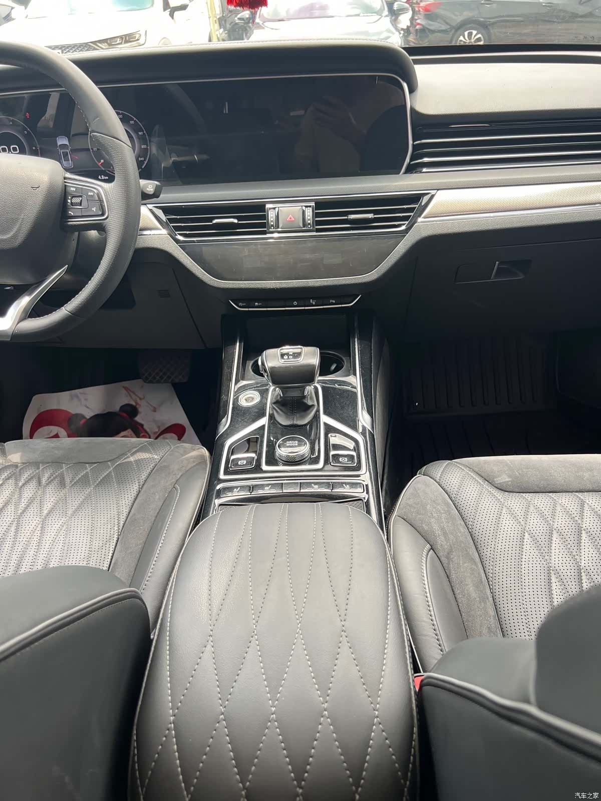 Hongqi HS5, 2019 13