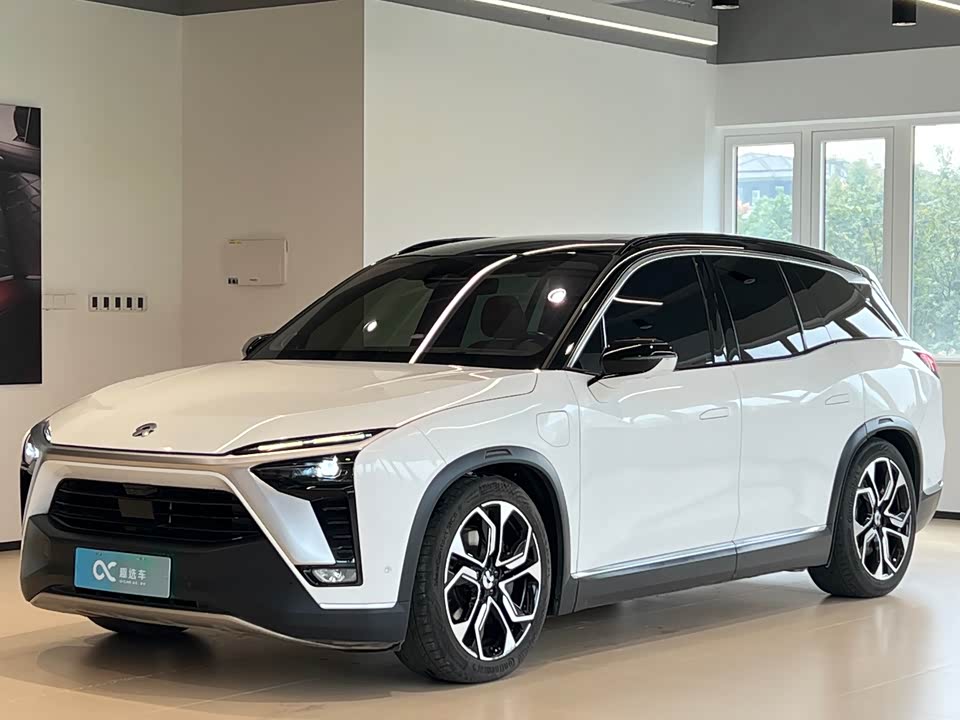 NIO ES8