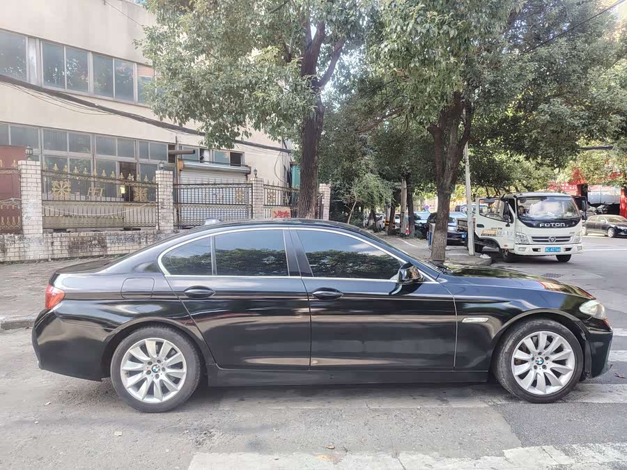 BMW 5 Series 2010, фото 9