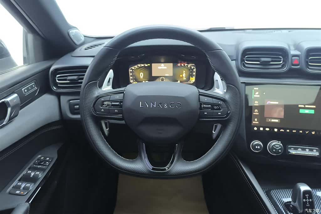Lynk & Co 02, 2022 15