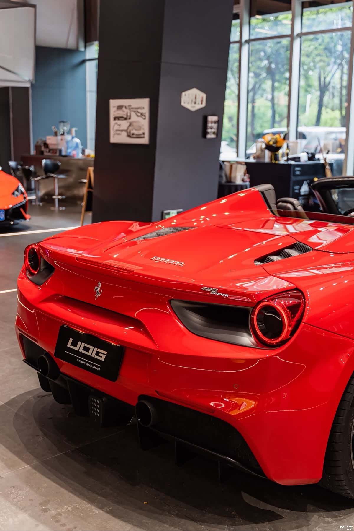 Ferrari 488, 2018 8